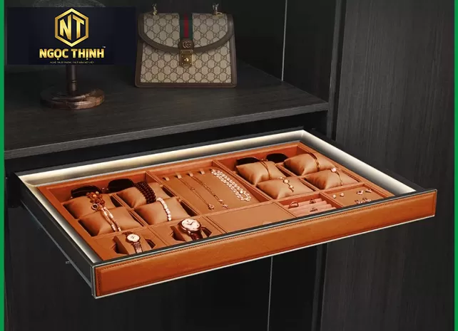 KỆ ĐỂ ĐỒ TRANG SỨC KẾT HỢP LED CAO CẤP TẠI Mỹ Xuân KỆ ĐỂ ĐỒ TRANG SỨC KẾT HỢP LED CAO CẤP TẠI Mỹ Xuân